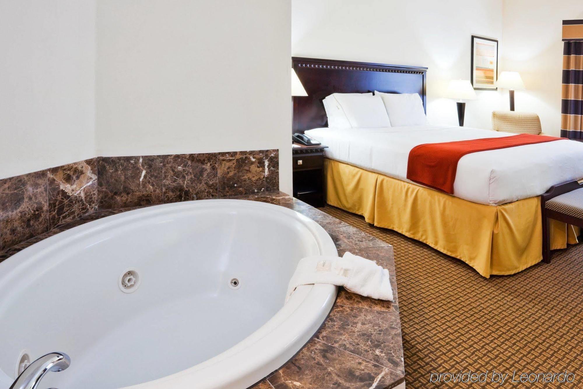 Holiday Inn Express Hotel & Suites Bartow By Ihg Kültér fotó